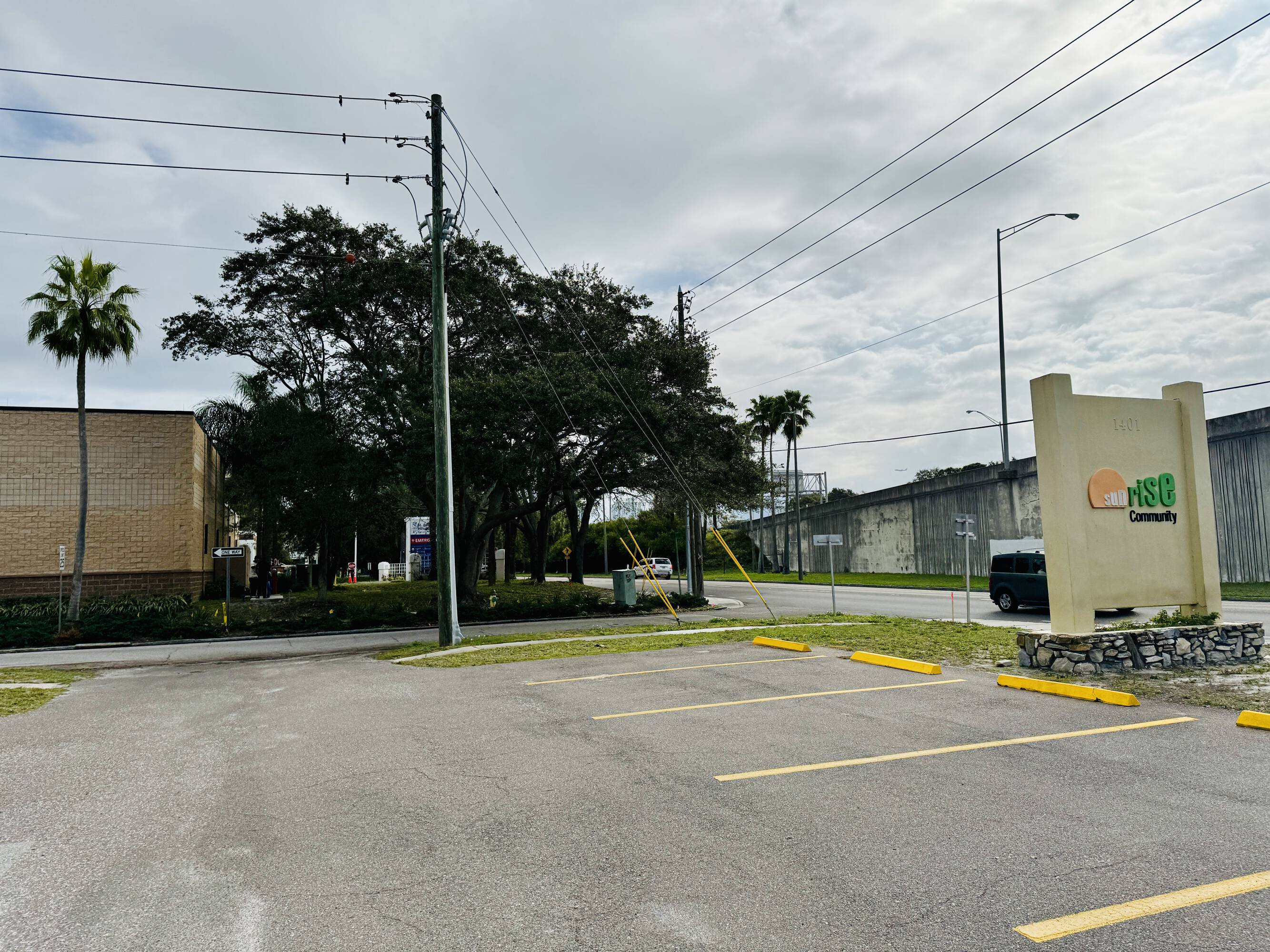 DOWNTOWN ST. PETERSBURG OFFICE/MEDICAL SPACE FOR LEASE!